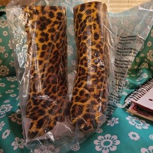 Anika block heel bootie